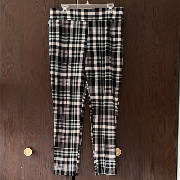 Arabellla Pants - Arabella pull on lightweight pants. Size XL